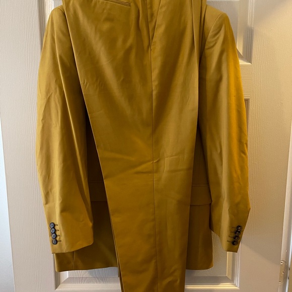 Men ASOS suit. - Picture 2 of 3